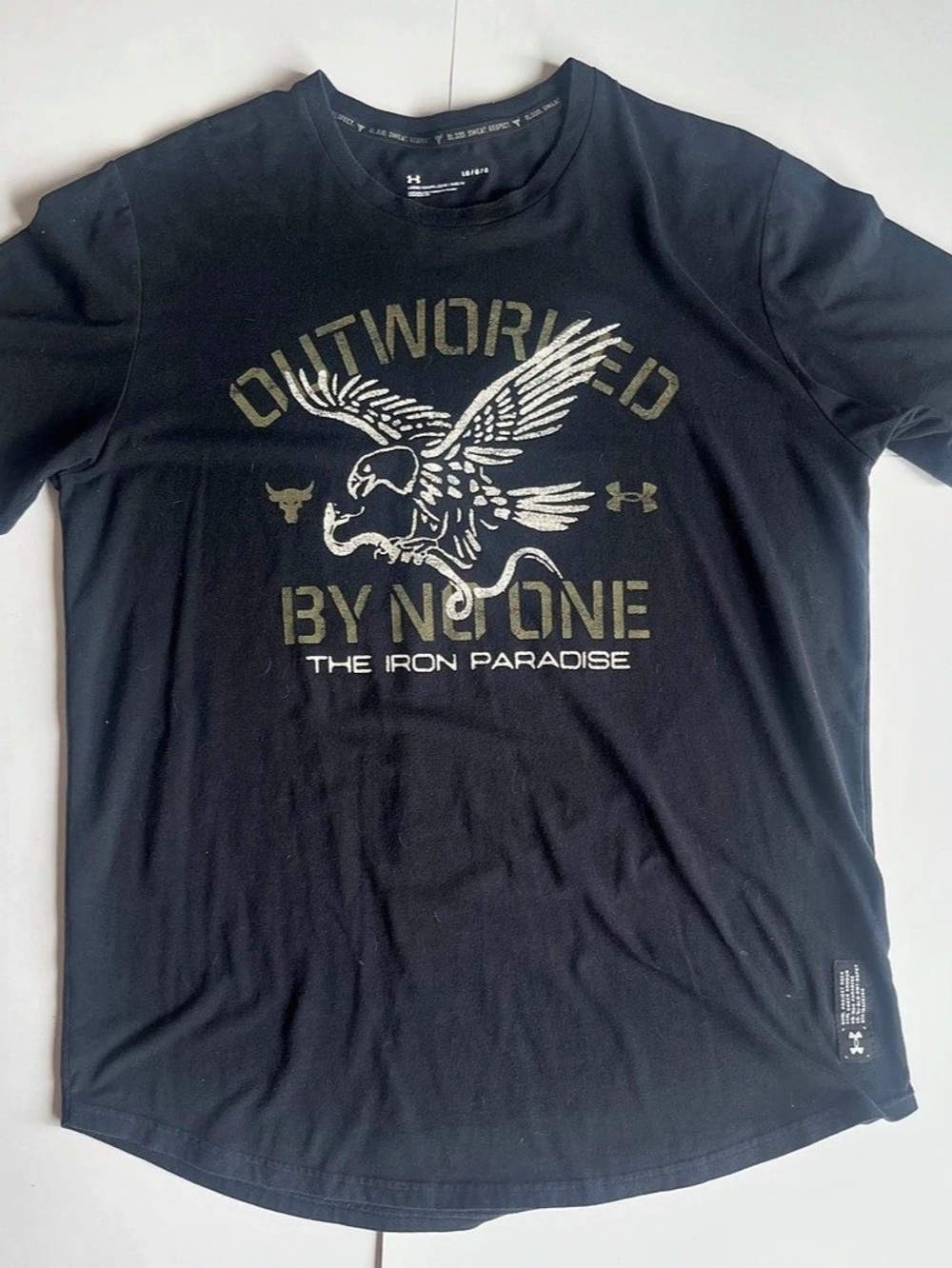 Under Armour Project Rock Outworked By No One T-Shirt - men’s Large